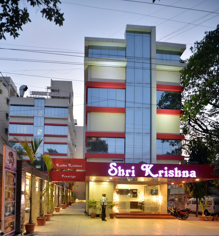Hotel Radhe Krishna Solapur Exteriör bild