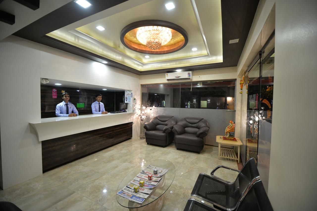 Hotel Radhe Krishna Solapur Exteriör bild